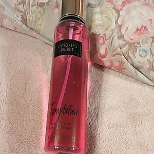 Fragrance Mist Victorias Secret.