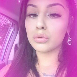 Meet your Posher, Manda