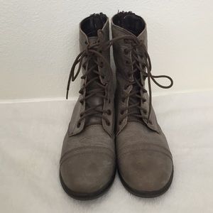NWT Steve Madden combat boots sz 8