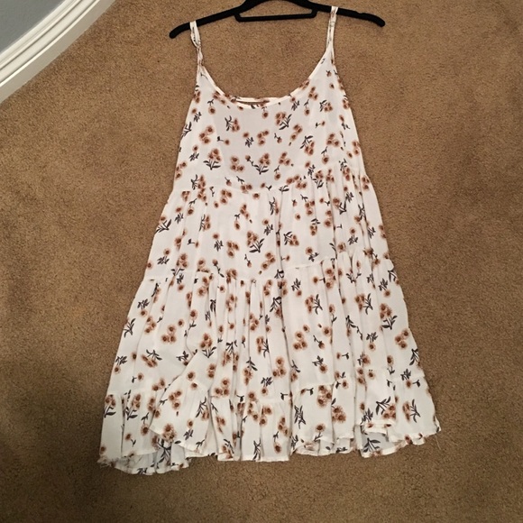 Brandy Melville Flowy sunflower dress