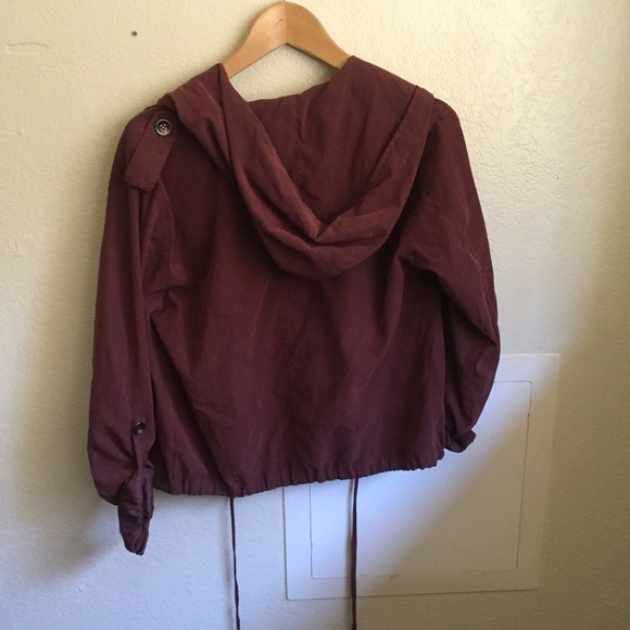 Maroon jacket - Picture 3 of 4