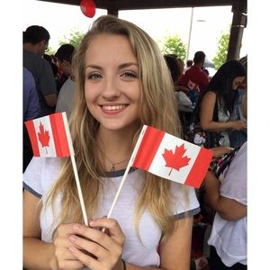 Meet your Posher, Blaire