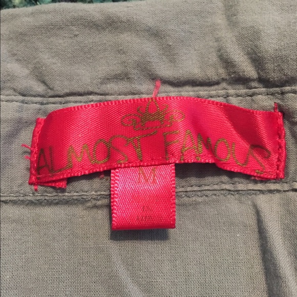 Button up blouse - Picture 3 of 4