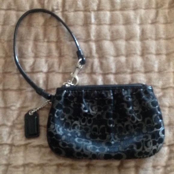 💗Coach wristlet 💗