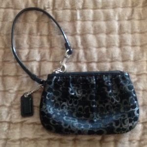💗Coach wristlet 💗