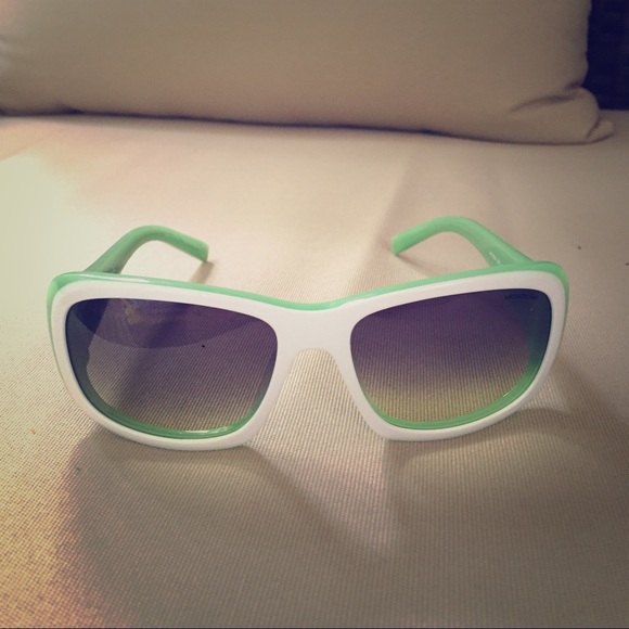 Lacoste summer sunglasses **authentic**