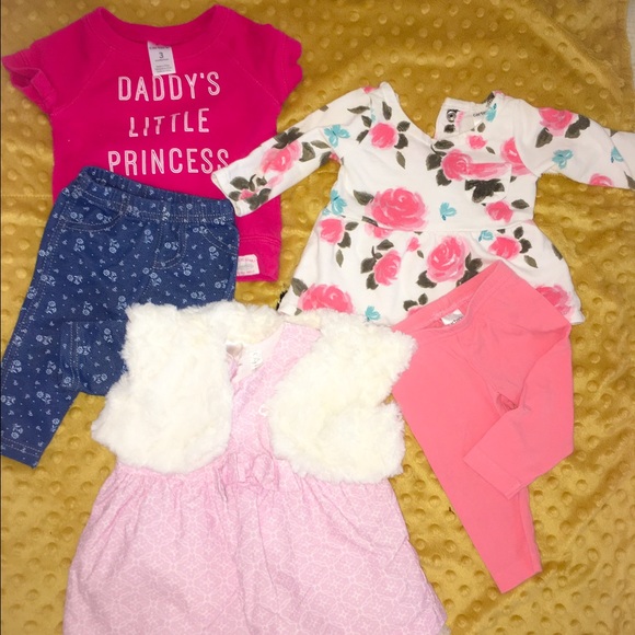 💝Baby girl clothes bundle ~ 3M💖