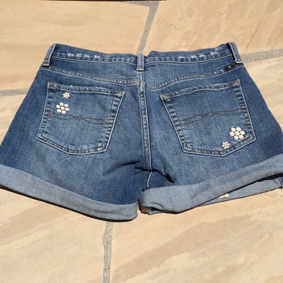 Lucky Brand "The Roll Up" 🌸light wash jean shorts - Picture 3 of 4