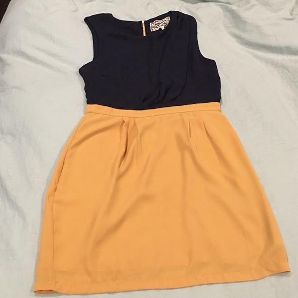 Cute navy and mustard dress!