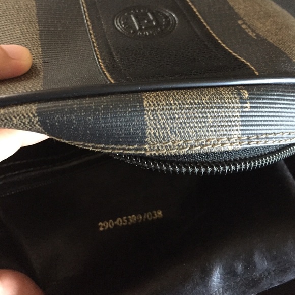Fendi - Picture 3 of 3