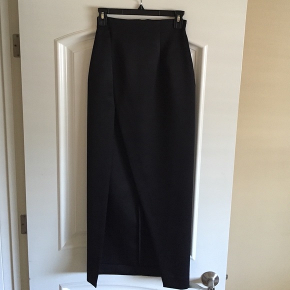 NWOT. Solace London Nicks Skirt - Picture 3 of 4