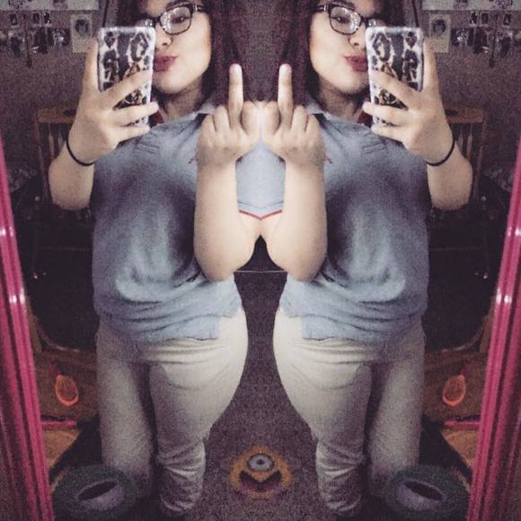 Meet your Posher, Kaee - Picture 1 of 1