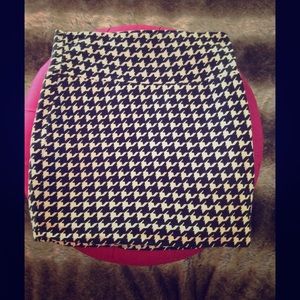 Houndstooth Skirt