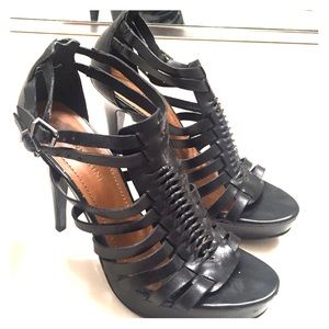 Black high heel sandles