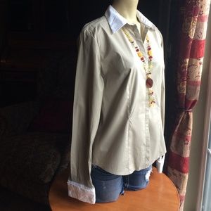 Button down dual color blouse