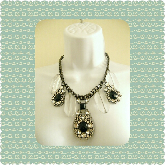 Fashion Jewelry - Necklace