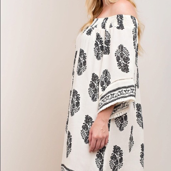 Plus Size On Off Shoulder Printed Summer Dress - Picture 7 of 8