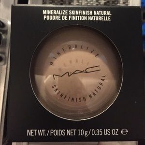 MAC Skinfinish Powder