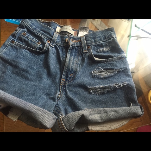 High waisted levi shorts