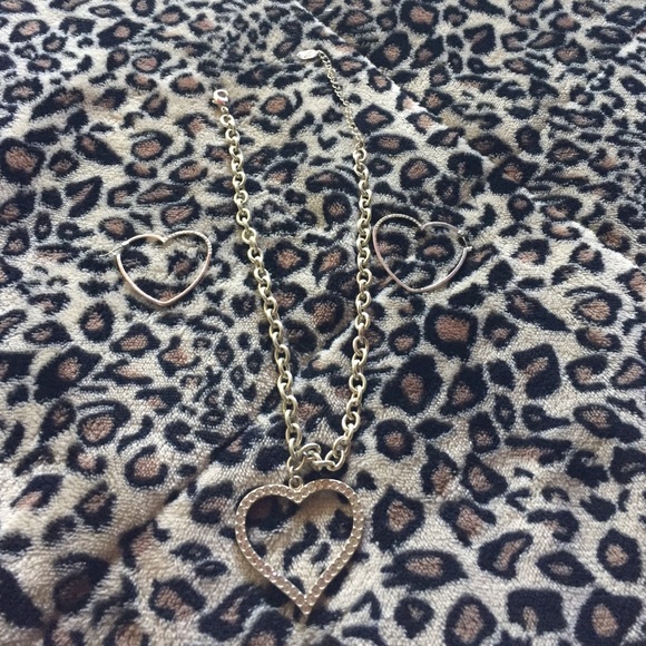 Jlo heart necklace and heart earrings