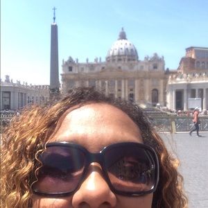 Meet your Posher, Lavie