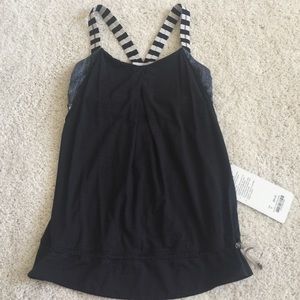 Lululemon Rest Less Tank Sz 4 Black Stripe