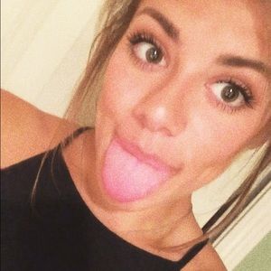 Meet your Posher, Sam