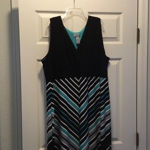 Maxi dress in black and teal stripes