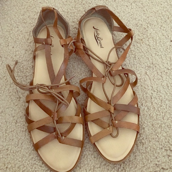 Sandal