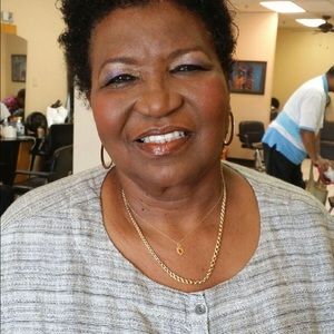 Meet your Posher, Edith