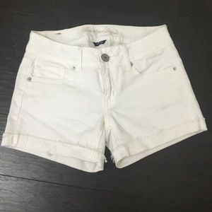 white jean shorts