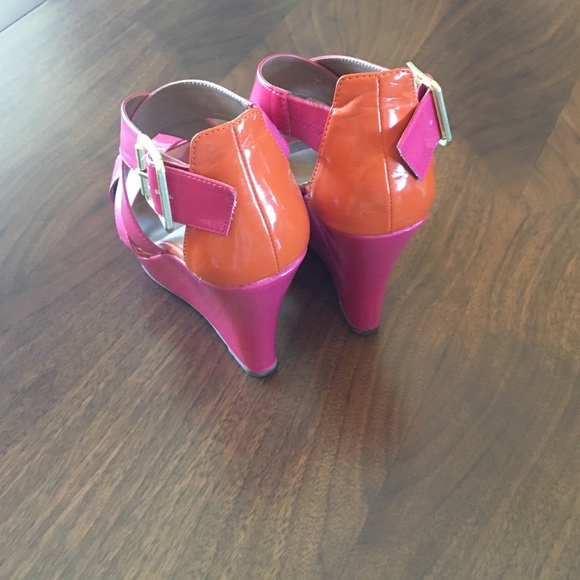 Call it Spring wedges - Picture 2 of 3