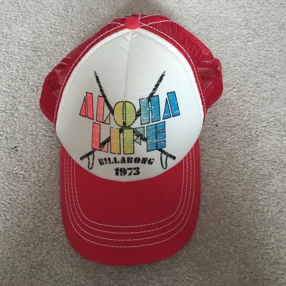 SNAPBACK HAT