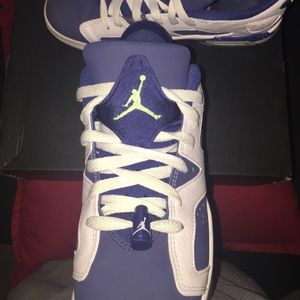 Jordan Seahawks size 6 1/2