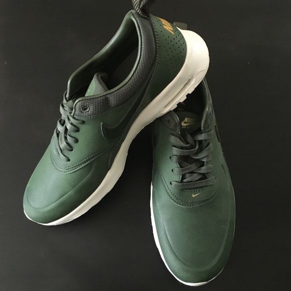 Nike WMNS Air Max Thea (AUTHENTIC)