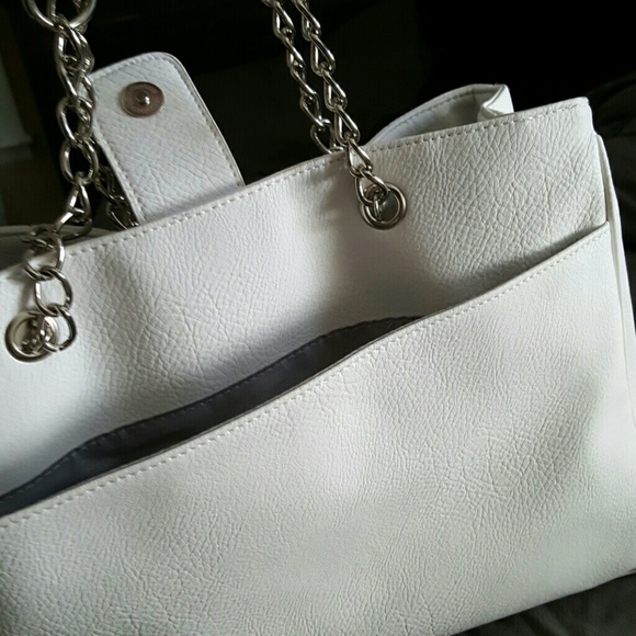 Purse - Picture 3 of 4