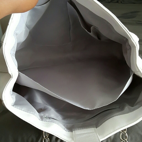 Purse - Picture 4 of 4