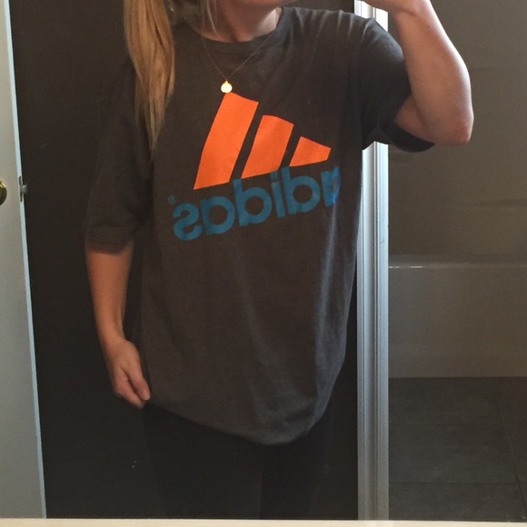 ⚡️ FLASH SALE⚡️Adidas t shirt