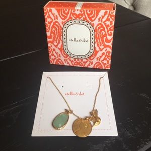 Infinity charm necklace - gold