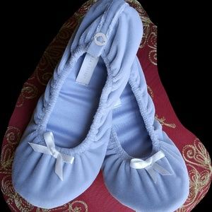 Victoria's Secret Ballet Slippers -Husky/Pwdr Blue