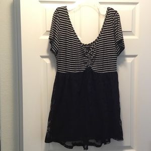 Short sleeved top with lace bottom half