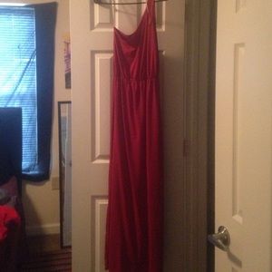 Long one shoulder maxi