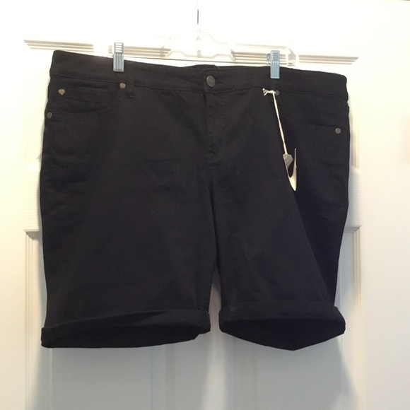 New with tags black torrid shorts size 20