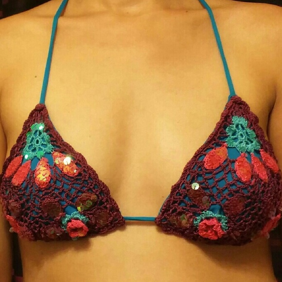 Victoria's Secret Sequin Crochet Bikini Top - Picture 2 of 4