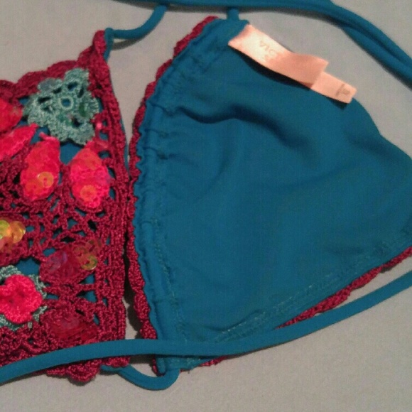 Victoria's Secret Sequin Crochet Bikini Top - Picture 4 of 4