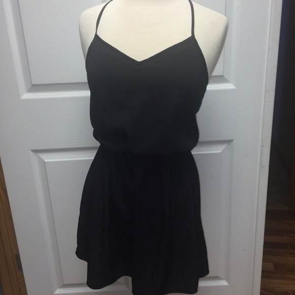 AE SimpleLittle Black Dress