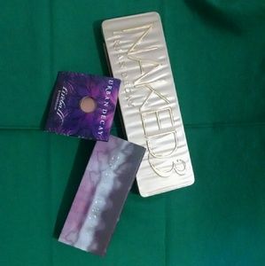 Urban Decay Naked 3 Eyeshadow Bundle