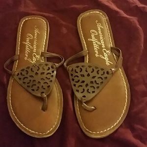 American Eagle flip flops