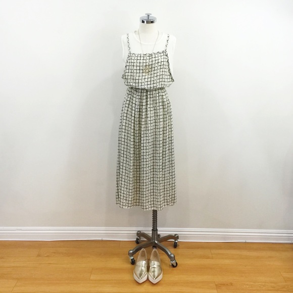 Double layered midi dress with window pane print - Picture 2 of 4