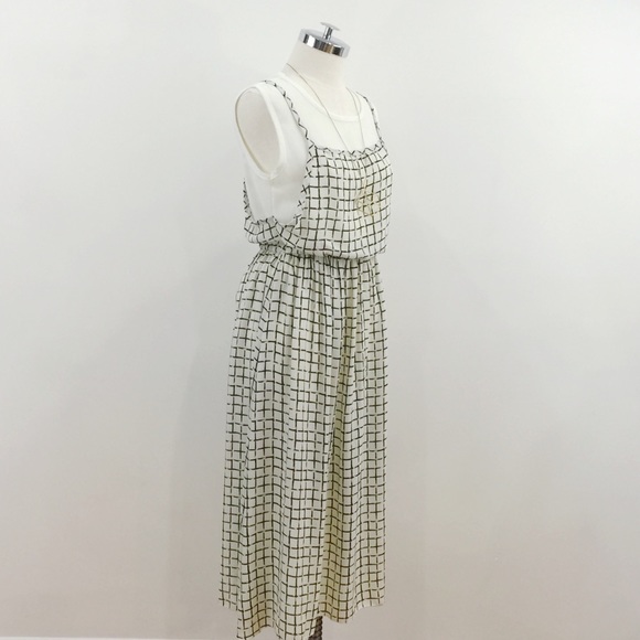 Double layered midi dress with window pane print - Picture 4 of 4